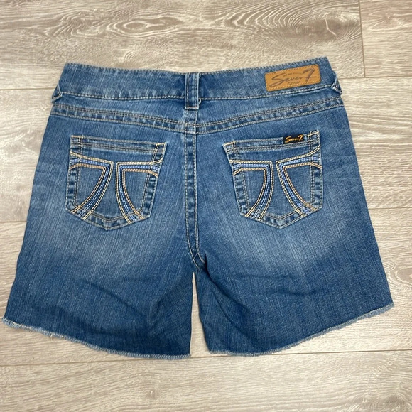 Seven7 Denim Shorts Embroidered Back Pockets 6 - Picture 12 of 13